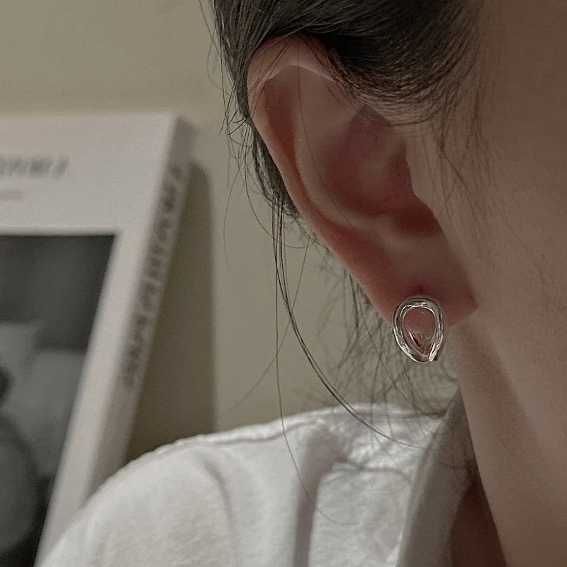 100% 925 Sterling Silver Retro curved ear buckle, Korean style, simple and fashionable, wholesale of ear accessories